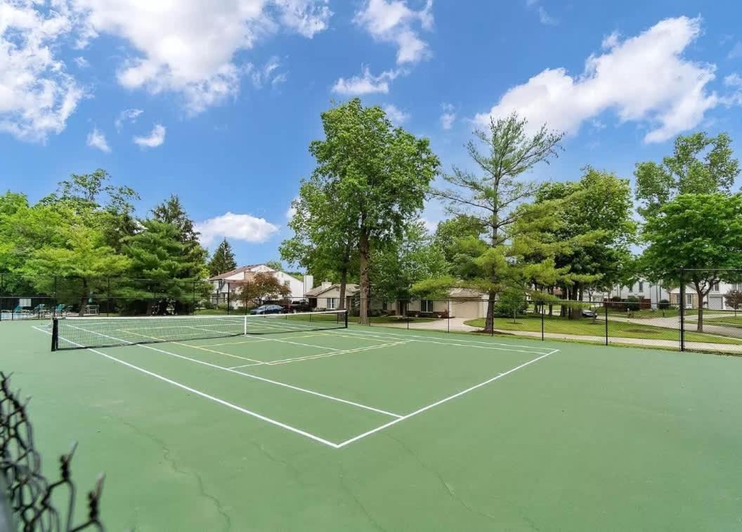 Family Friendly And Quite 2 Bedroom Condo Close To Fun Fort Wayne Zewnętrze zdjęcie